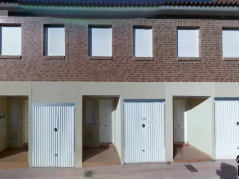 Chalet adosado en calle Mosen Jose Ibañez Cobos, nº 49